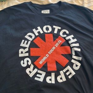 Red Hot Chili Peppers concert f shirt. Men’s 2xl. Good condition.